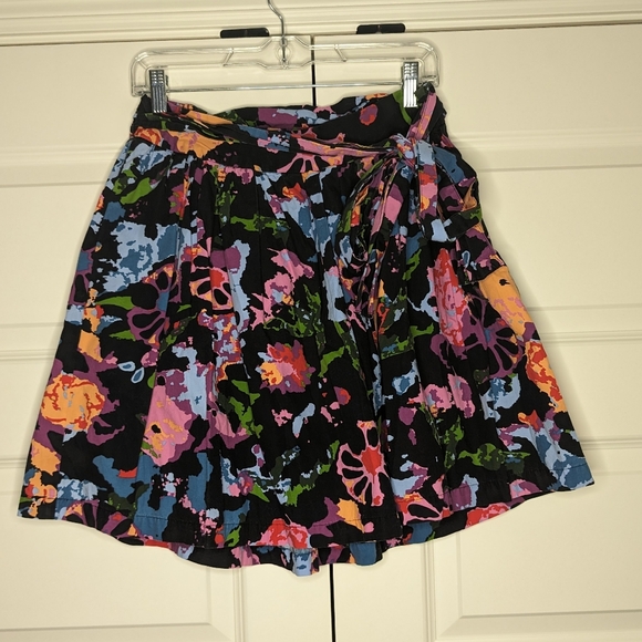 THAKOON for Target Dresses & Skirts - THAKOON for Target Juniors Size 5 Black Floral Pleated Skirt Front Tie